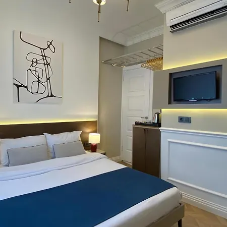 Pera Corner Hotel