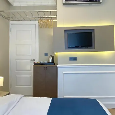 Pera Corner Hotel